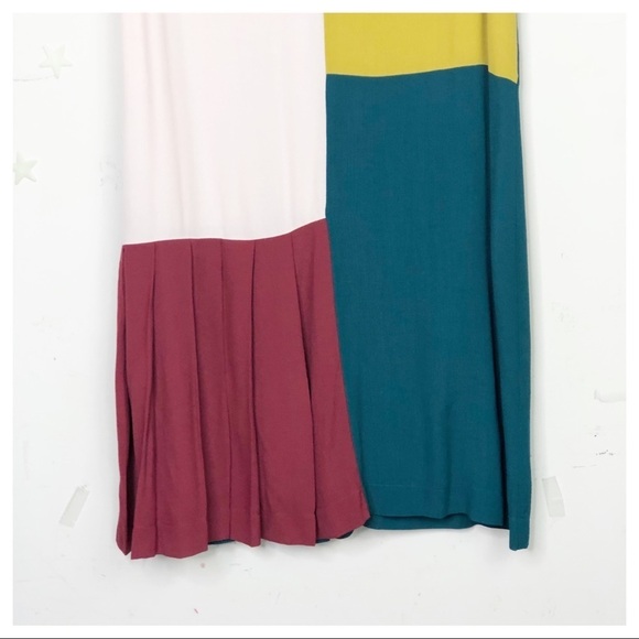 HD in Paris Color block V-neck mini dress - Picture 3 of 9